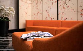 V Hotel Lavender